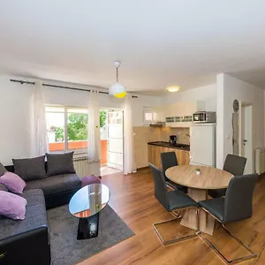  Apartamento Simoni Zd